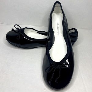 NWOT black genuine leather ballet flats